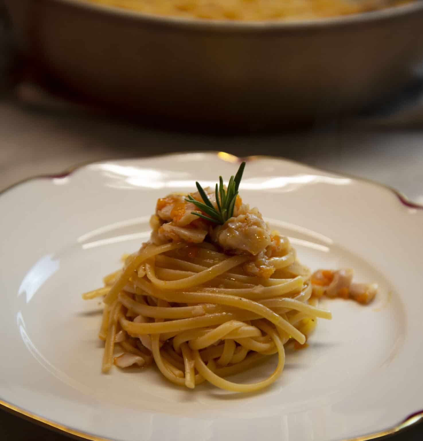 Linguine Al Ragù Di Triglie - Ricetta Di Benedetta Parodi